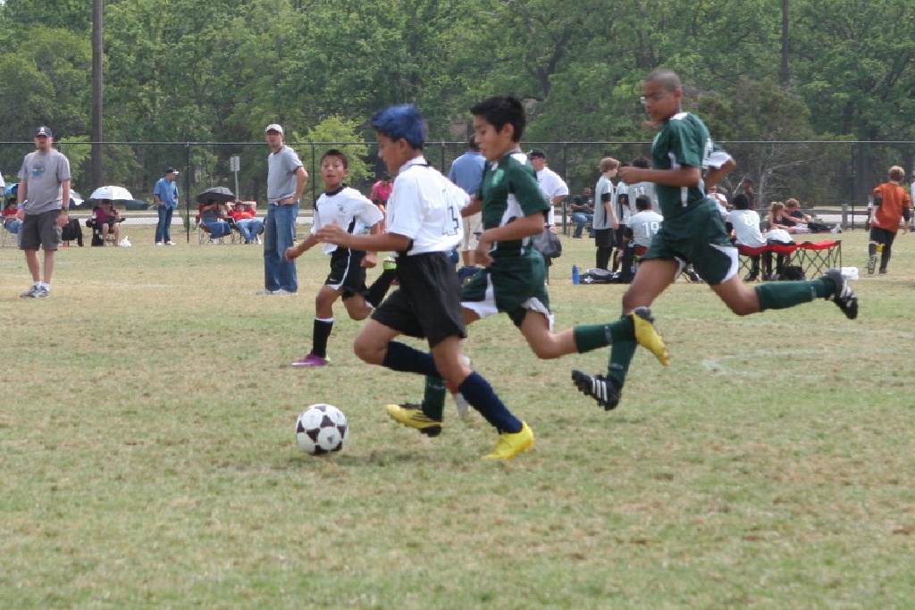 2011/04(April)/soccer/1024x768_2011-04-30-Soccer Tournament-150.JPG